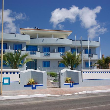 Serpa Hotel Anzio Kültér fotó