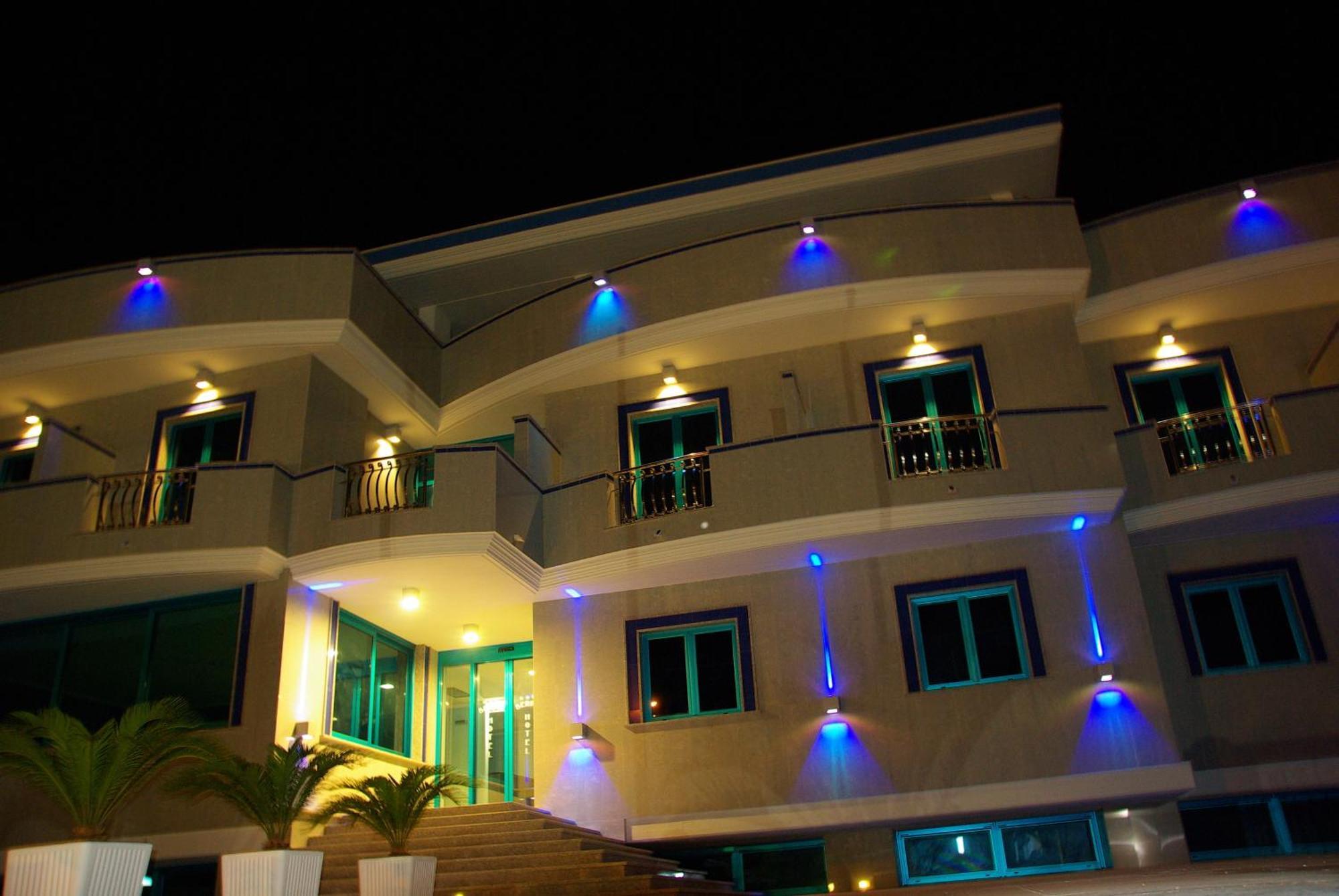 Serpa Hotel Anzio Kültér fotó