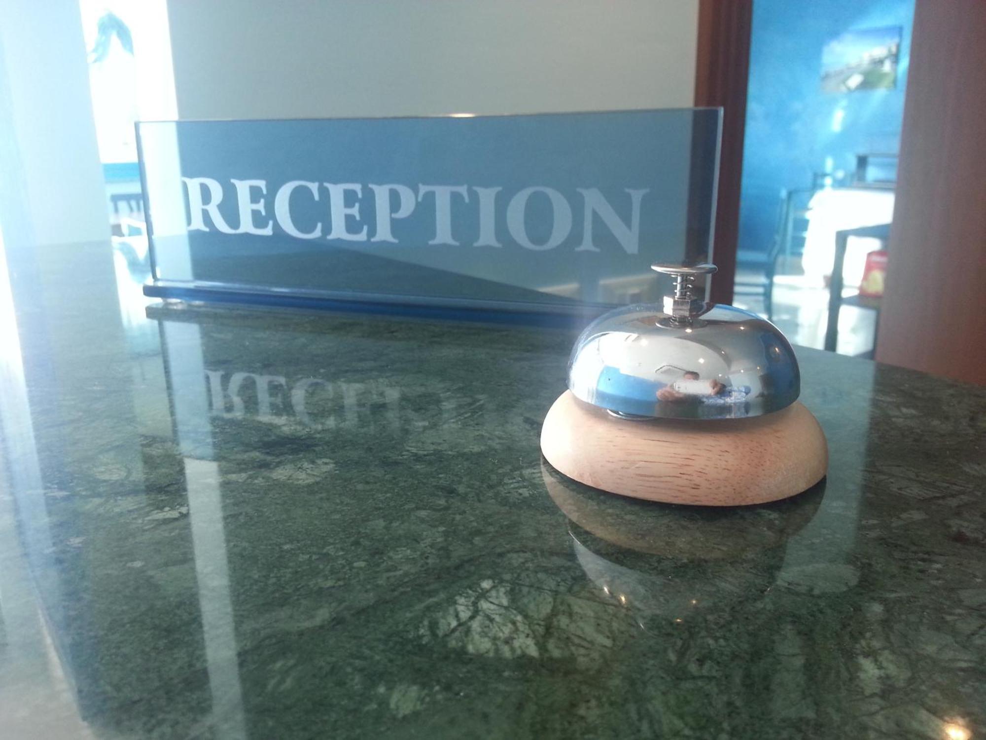 Serpa Hotel Anzio Kültér fotó