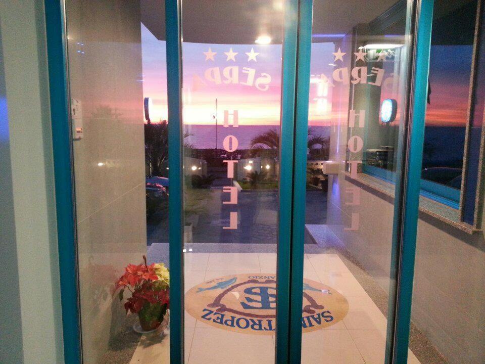 Serpa Hotel Anzio Kültér fotó