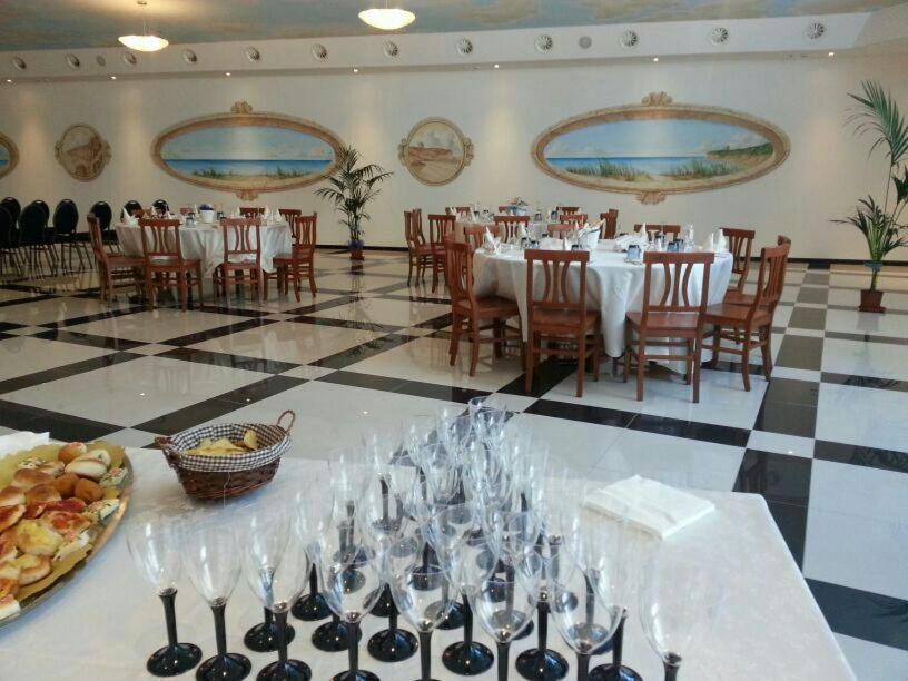 Serpa Hotel Anzio Kültér fotó