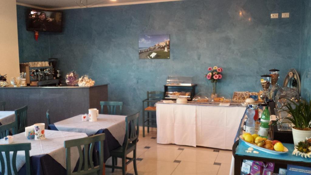 Serpa Hotel Anzio Kültér fotó